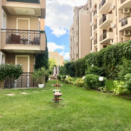 Menada In Dawn Park Delux Sunny Beach